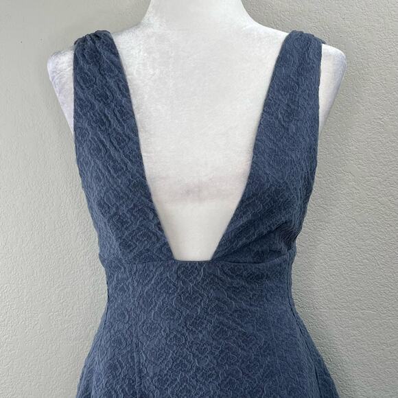 Revolve WeWoreWhat Grey Textured Knit Plunge V-Neck Sleeveless Mini Dress 6 NWT - Picture 5 of 15